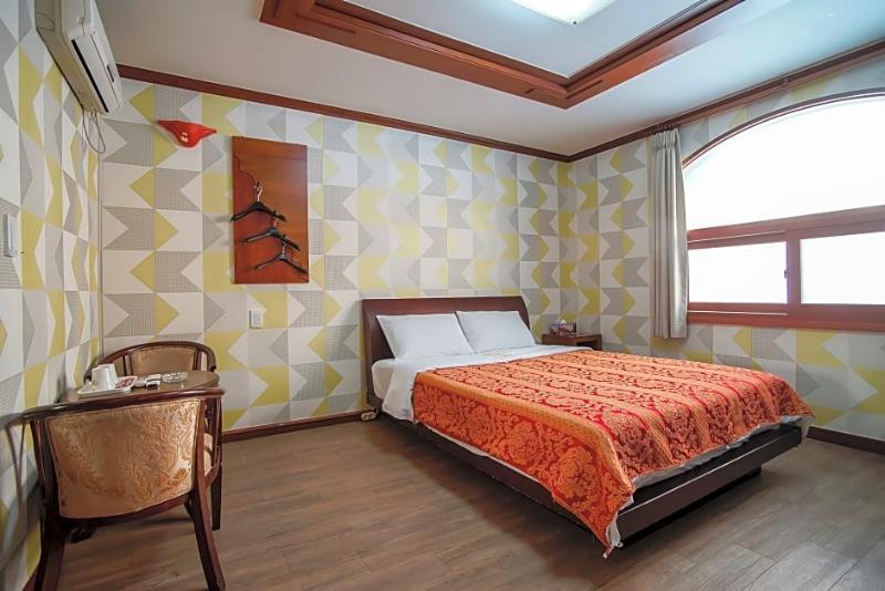 Trevi Hotel Jeju Dış mekan fotoğraf