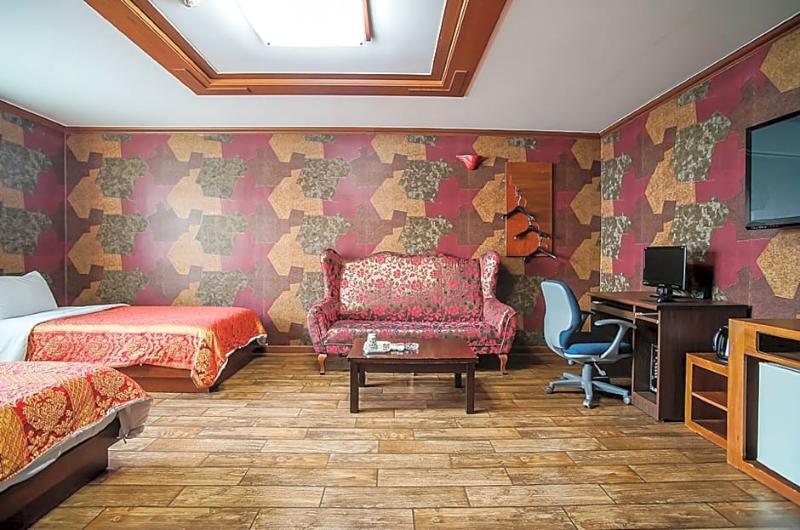 Trevi Hotel Jeju Dış mekan fotoğraf